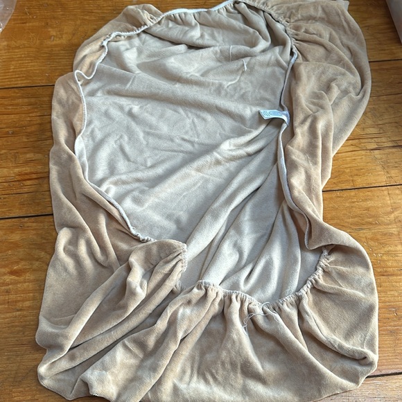 Set of two Organic cotton velour fitted crib or changing table sheets - Picture 3 of 9